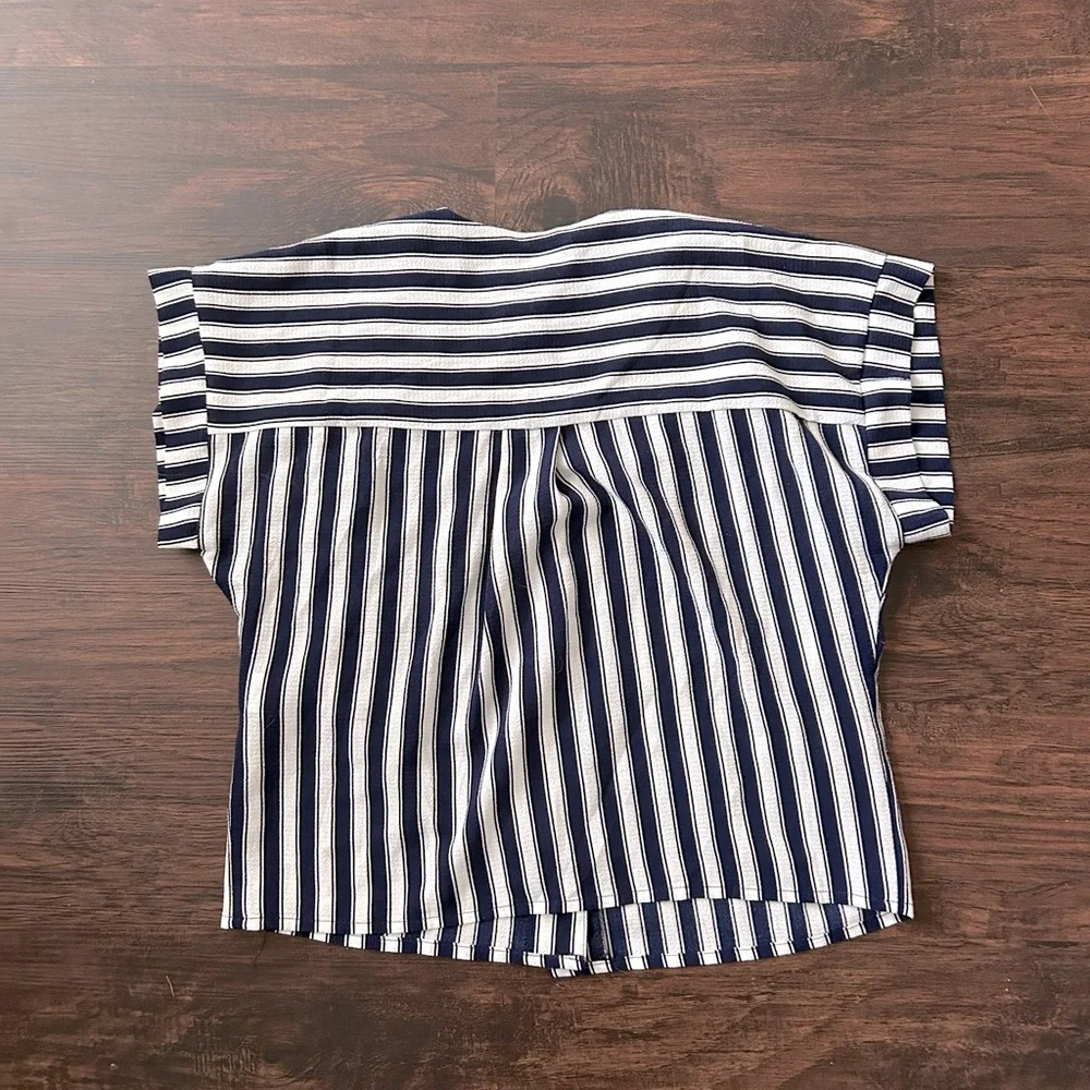 Striped Button Up Navy and White Striped Blouse Womens Small - Picture 2 of 2